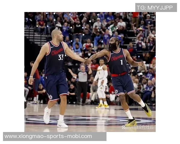 苏群分析快船复苏之路健康管理仍是小琼斯与祖巴茨的首要任务