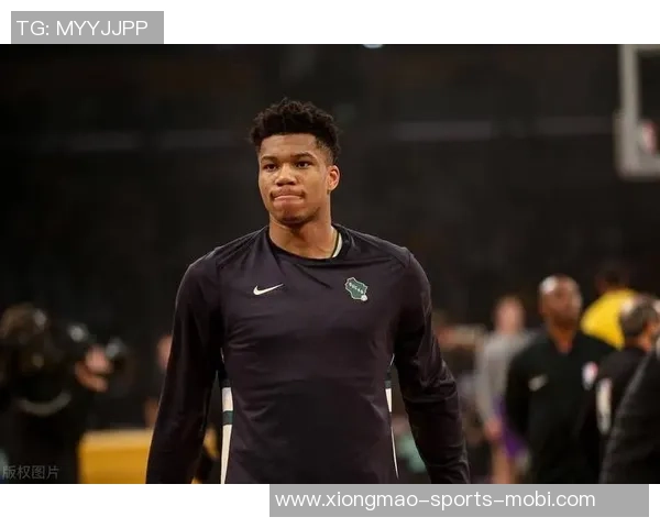 雄鹿管理层重申字母哥非卖品交易需他主动申请才能推动 雄鹿管理层重申字母哥非卖品交易需他主动申请才能推动