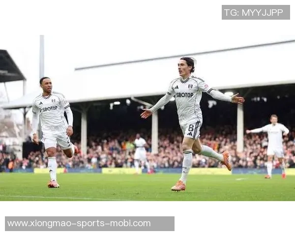 英超分析:曼联力克热刺枪手顺利晋级蓝军客战维拉面临挑战 英超分析:曼联力克热刺枪手顺利晋级蓝军客战维拉面临挑战